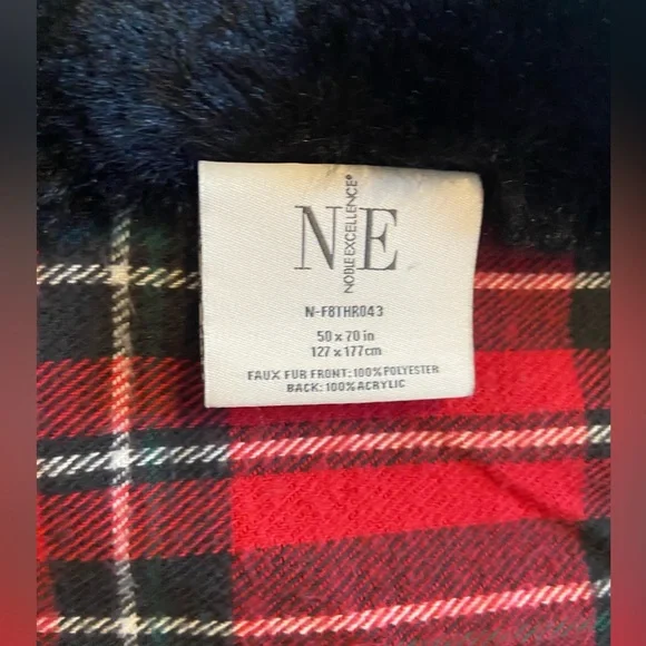 Noble Excellence 50x70 Black Deluxe Fur Blanket w/ Flannel Plaid